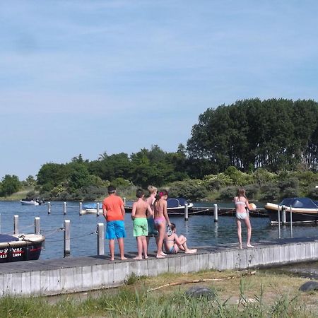 Comfortabel Vakantiehuis Aan Zee En Meer ! Kamperland Eksteriør billede